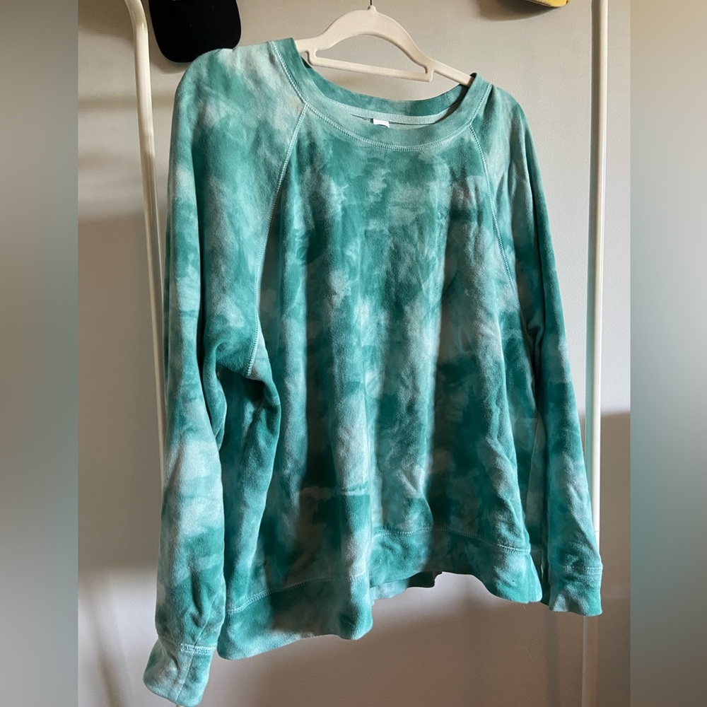 Old navy tie-dye set!! Worn a few times!